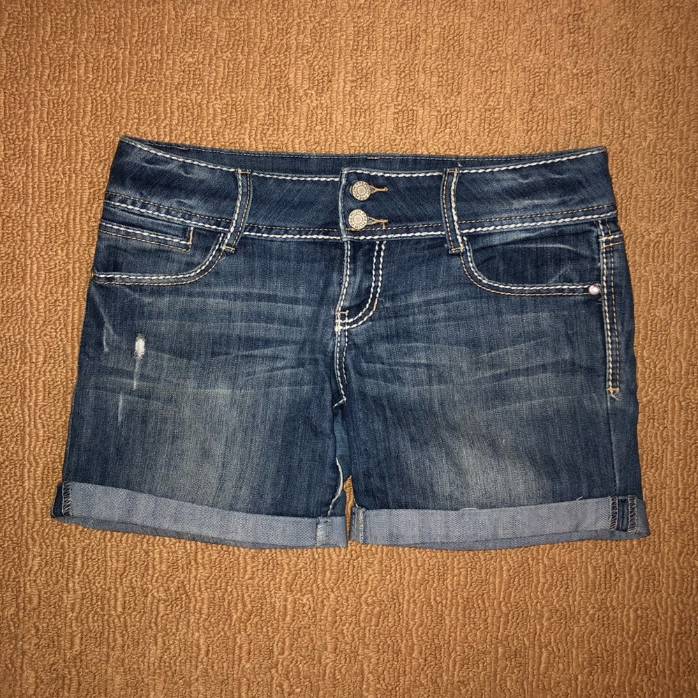 Almost Famous shorts size: 9